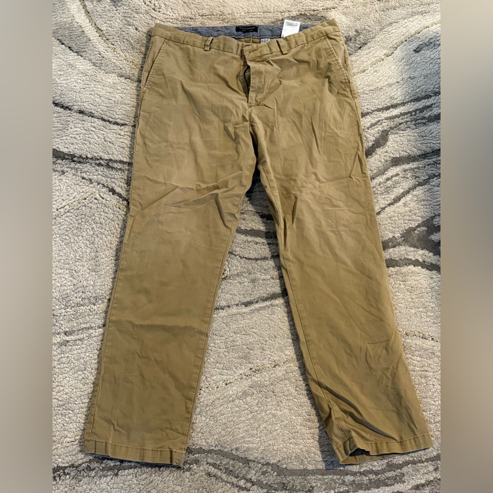 Banana Republic Men's Khaki Chinos